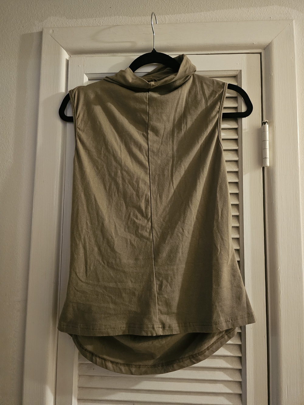 SHEIN Olive Sleeveless High-Neck Tank